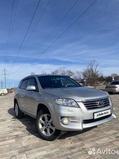 Toyota RAV4 2.0 CVT, 2011, 235 000 км