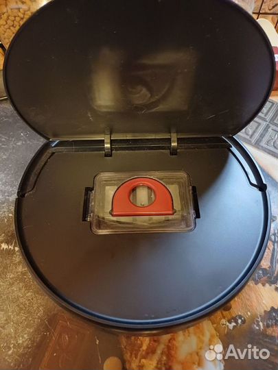 Робот пылесос Redmond rv r650