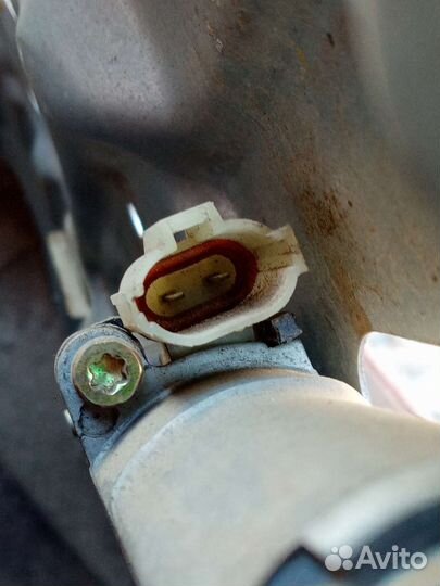 Стеклоподъемник передний левый Серато 2004-2008