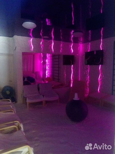 Галогенераторы для соляных комнат и пещер