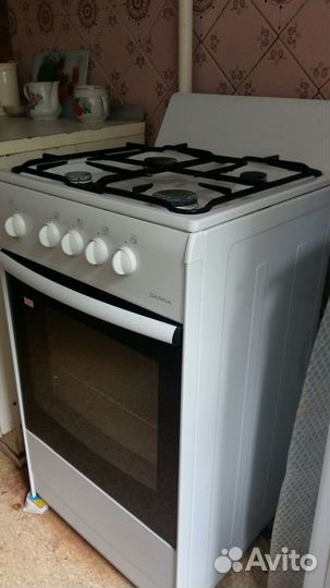 Продам газовую плиту