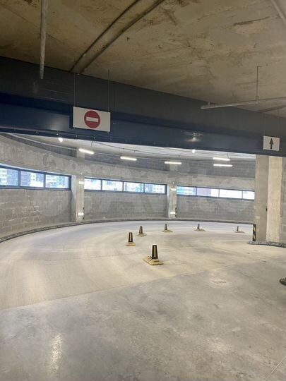 Машиноместо, 14 м²