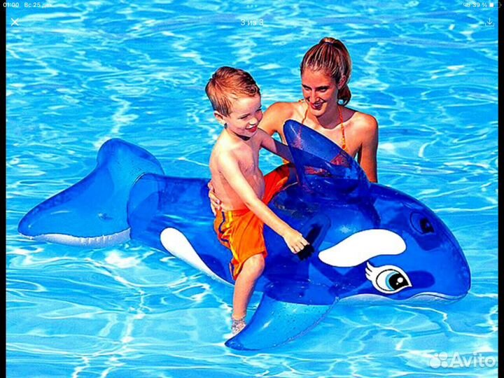 Надувной дельфин