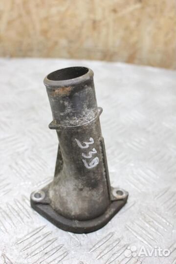 Крышка термостата Toyota Camry v40