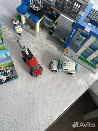 Lego city полицейский участок