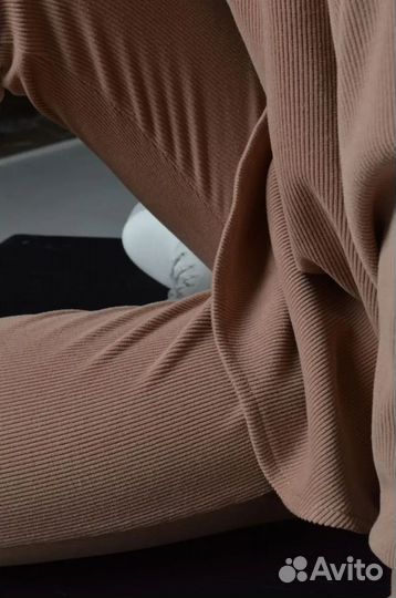 Новый Костюм для девочки р.110