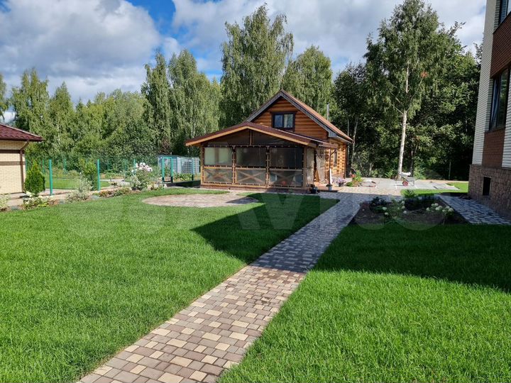 Дом 385 м² на участке 20 сот.