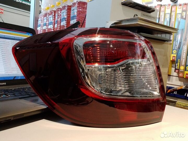 Фонарь задний Рено Сандеро Стэпвей2 Renault