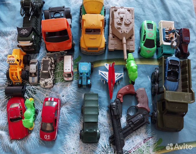 Машинки, пистолеты