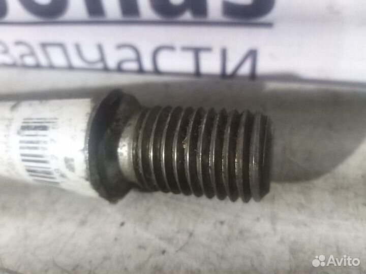 Крюк буксировочный Mitsubishi Lancer 10 Outlander