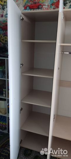 Шкаф 3 х створчатый с зеркалом