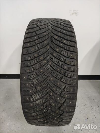 Michelin X-Ice North 4 245/40 R20 и 295/35 R21