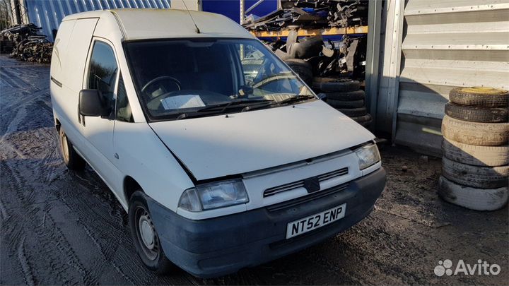 Разбор на запчасти Peugeot Expert