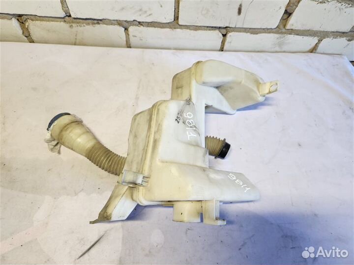 Бачок стеклоомывателя Peugeot 308 EP6 2011