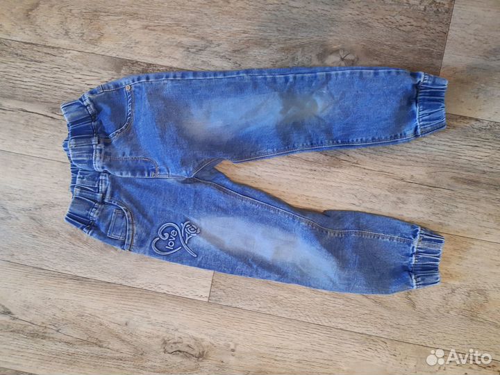 На девочку, рост 128