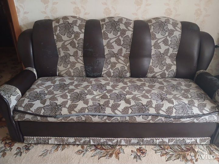 Диван и 2 кресла