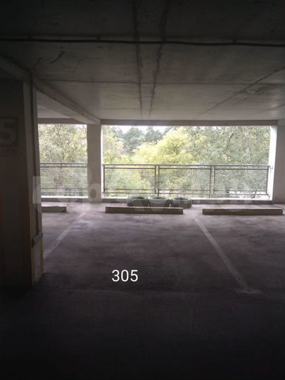 Машиноместо