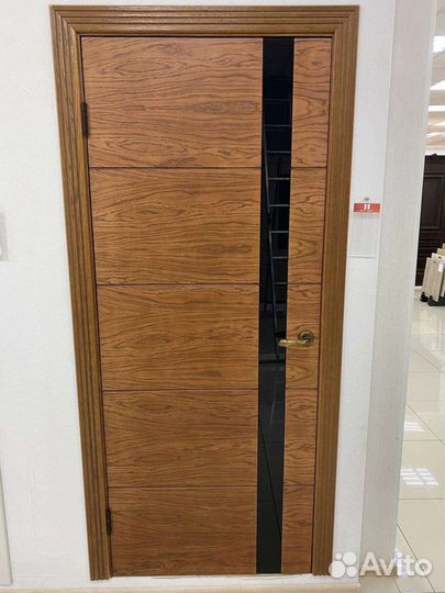 Дверь межкомнатная Шторм натуральный шпон