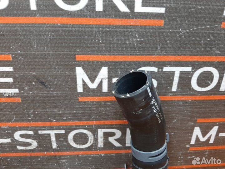 Патрубок системы охлаждения Volkswagen Touareg 7L