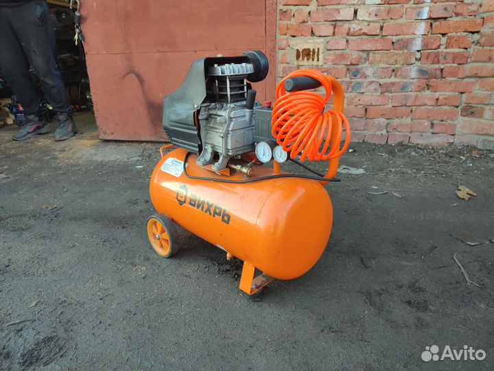 Воздушный компрессор вихрь кмп-240/50