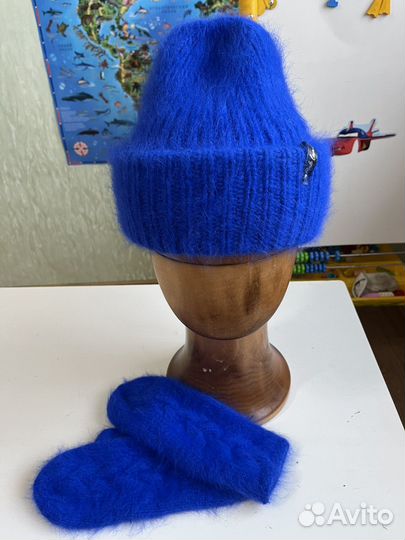 Комплект шапка и варежки