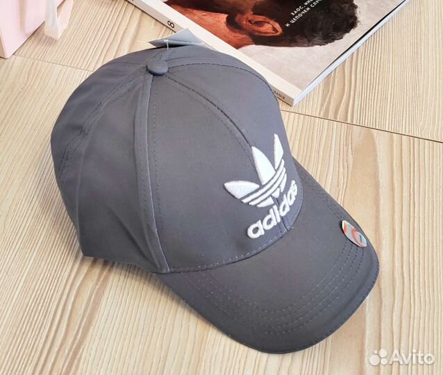 Бейсболка Adidas серая