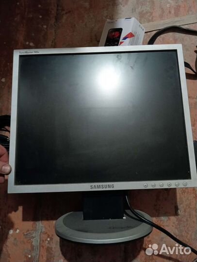 Монитор Samsung 17