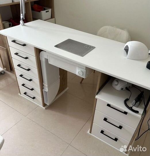 Вытяжка маникюрная