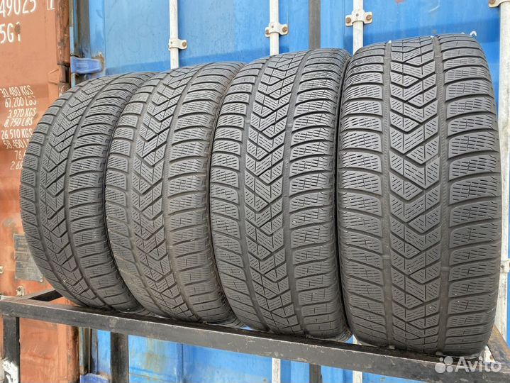 Pirelli Scorpion Winter 255/40 R21 102V