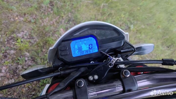 Мотоцикл Avantis dakar 250 twincam