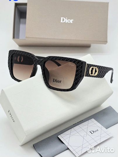 Солнцезащитные очки Dior