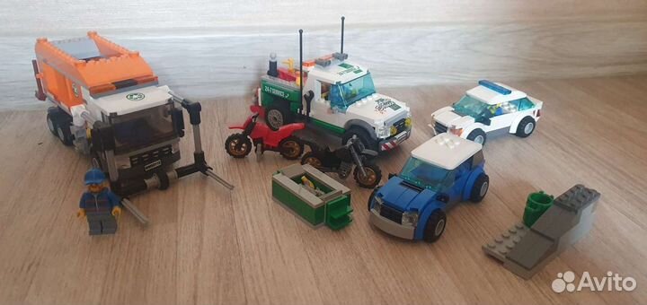 Lego city(60081,60042,60118)