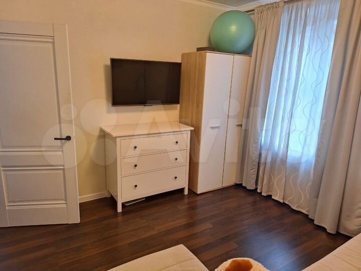 2-к. квартира, 45 м², 3/25 эт.