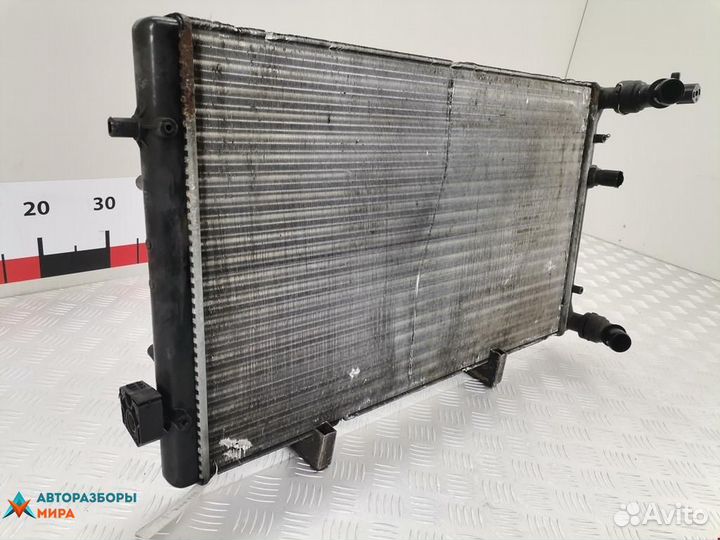 Радиатор (основной) Audi A3 8L 2000 1J0121253AD