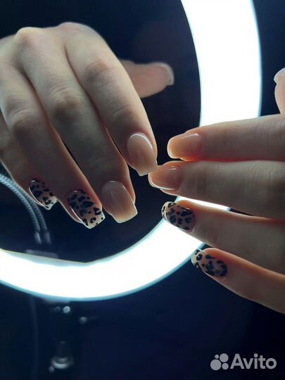 Маникюр, покрытие гель лаком