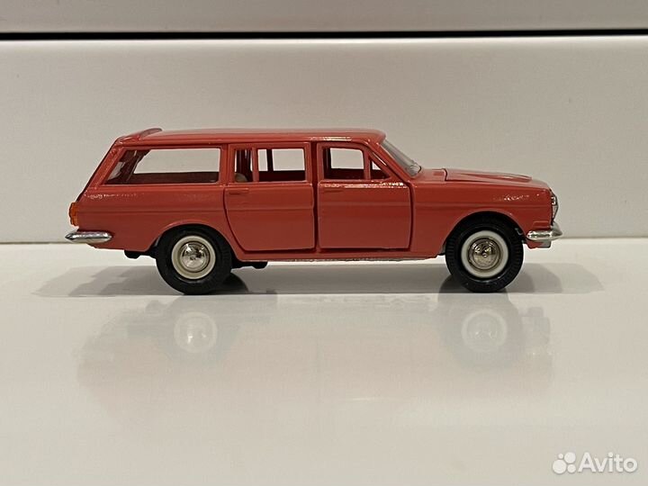 Модель автомобиля Волга 2402 а13 СССР