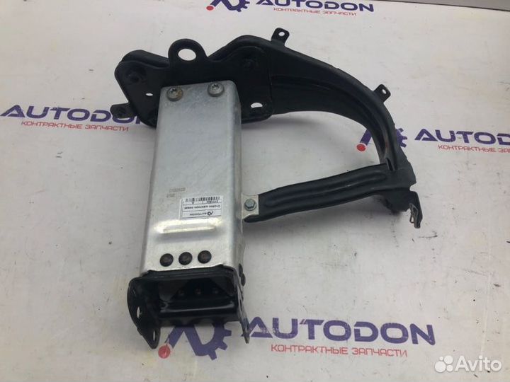 Стойка швелера левая Mercedes E-Class W211