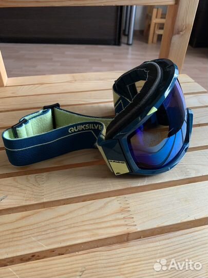 Маска Quiksilver Hubble