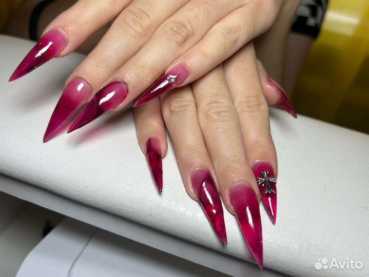 Наращивание ногтей