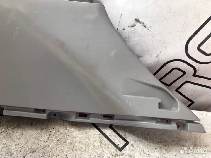 Обшивка стойки кузова задняя правая Kia Sportage 3