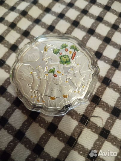 1доллар. Монета Благополучия Ниуэ коза с козлятами