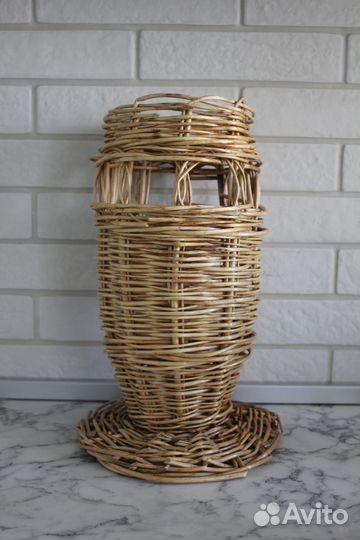 Ваза плетенная