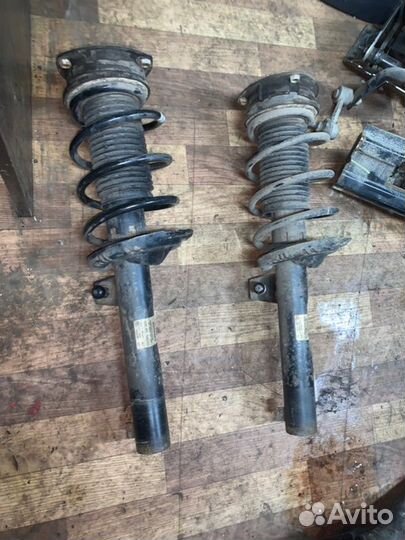 Амортизаторы передние Skoda Octavia A7 1.6 2014