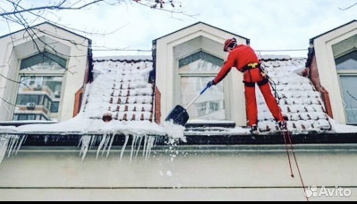 Альпинисты, уборка, чистка крыш, Кровли от снега