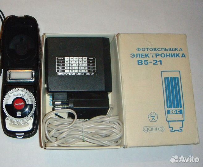 Фотоаппараты, фотовспышка, светофильтры и др