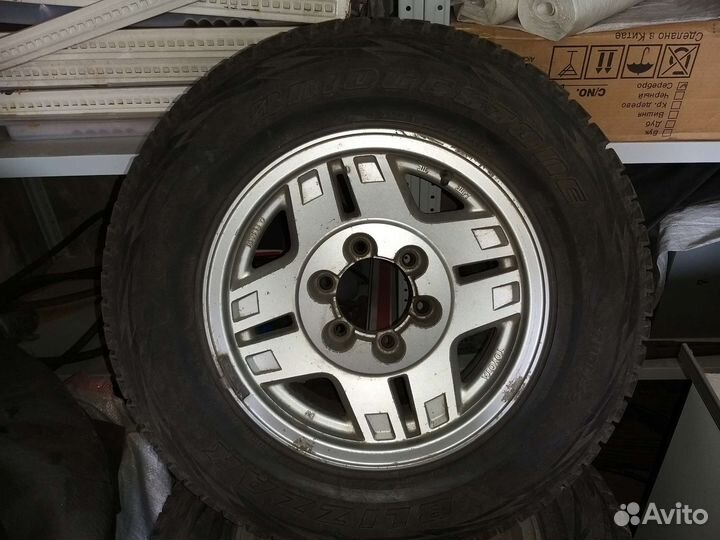 Комплект зимних колес r16 225/70 Toyota Bridgstone