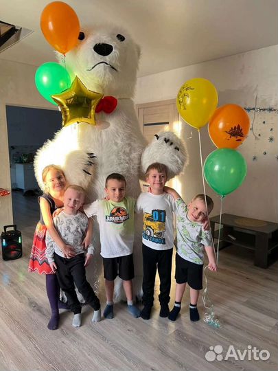 Поздравление от белого медведя