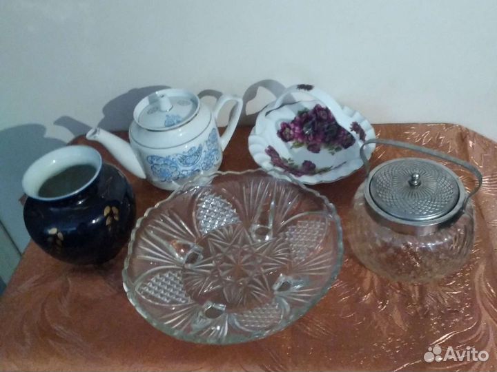 Термокружки,вазы и посуда