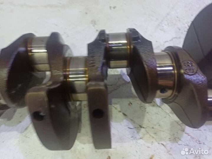 Коленвал Мерседес W124 E