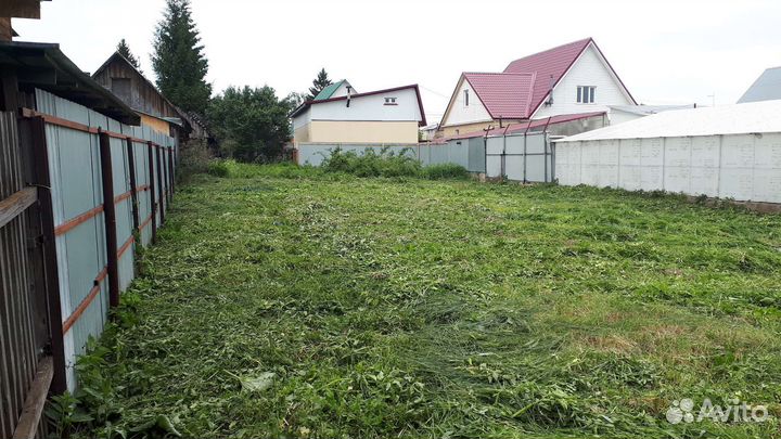 Покос травы тримером